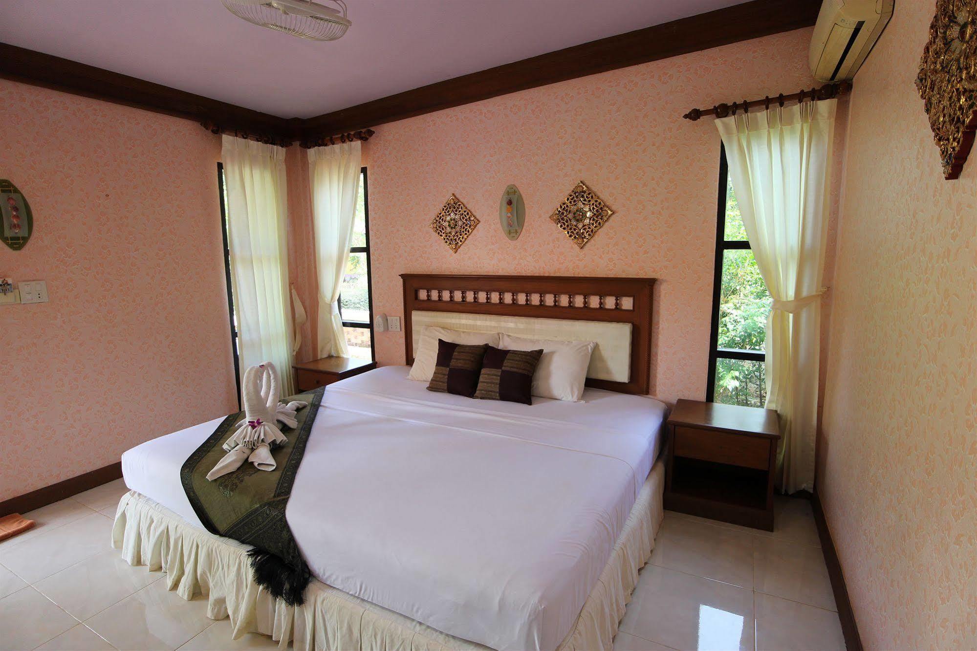 Lanta Villa Resort Ban Ai Dao Exterior foto