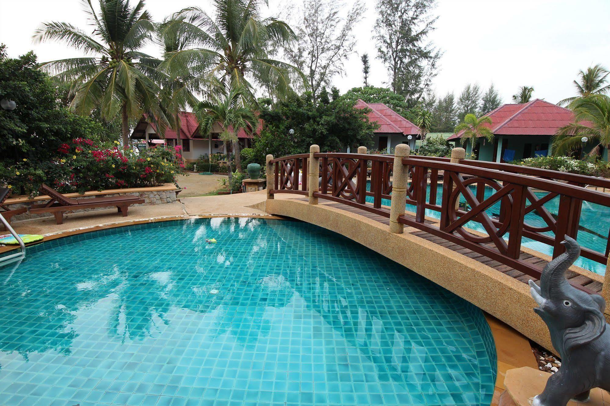 Lanta Villa Resort Ban Ai Dao Exterior foto